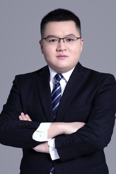 何琨照片/图片